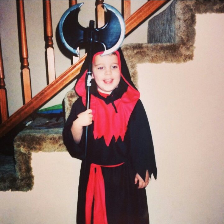 Simmy3Tara's tweet photo. Forever a horror film lover since 1993 🔪❤ @shanedawson https://t.co/JBlRvLtA3Z