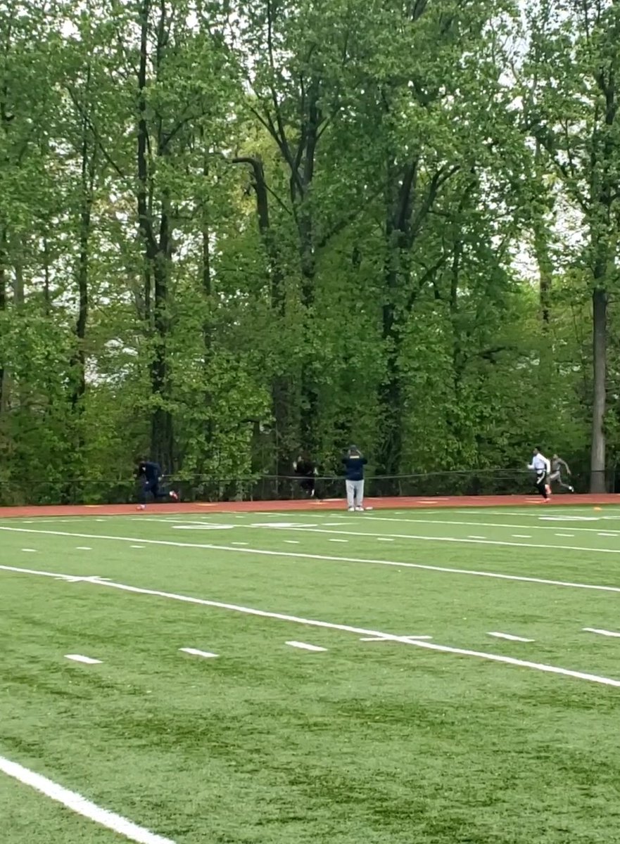 CharlesCtyElite's tweet photo. They got it in on the track today!! #SanaiHaythe @BMHSMustangs #Track #AnthonyHaytheJr @WUCardinals #MalcolmJohnsonJr @SAINTS_sports #FootballTrack #NaimMuhammad @WVUfootball #Track
#CharlesCountyEliteProducts💙💛 https://t.co/0rnErXAA3J