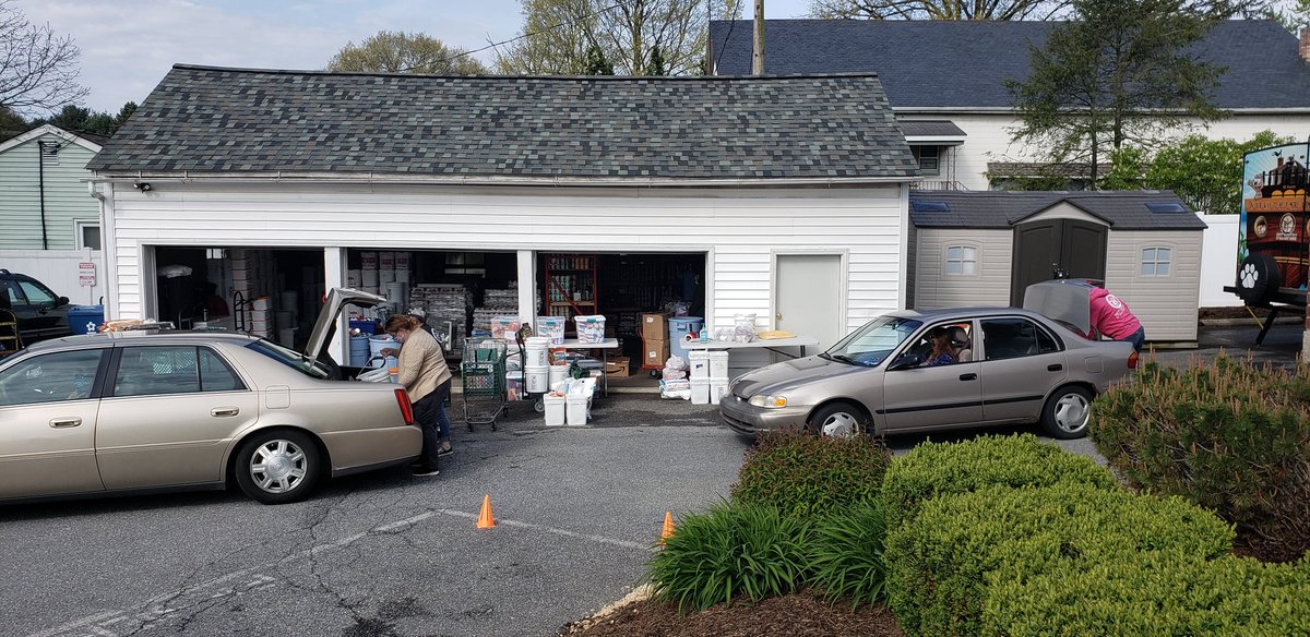 Quite the busy morning here at the Pantry as we provide a THREE MONTH FOOD SUPPLY HANDOUT to those on our program in true Corona curbside pick up style.  YOUR DONATIONS made it possible for people can have security of knowing their pets will have full bellies for months to come!