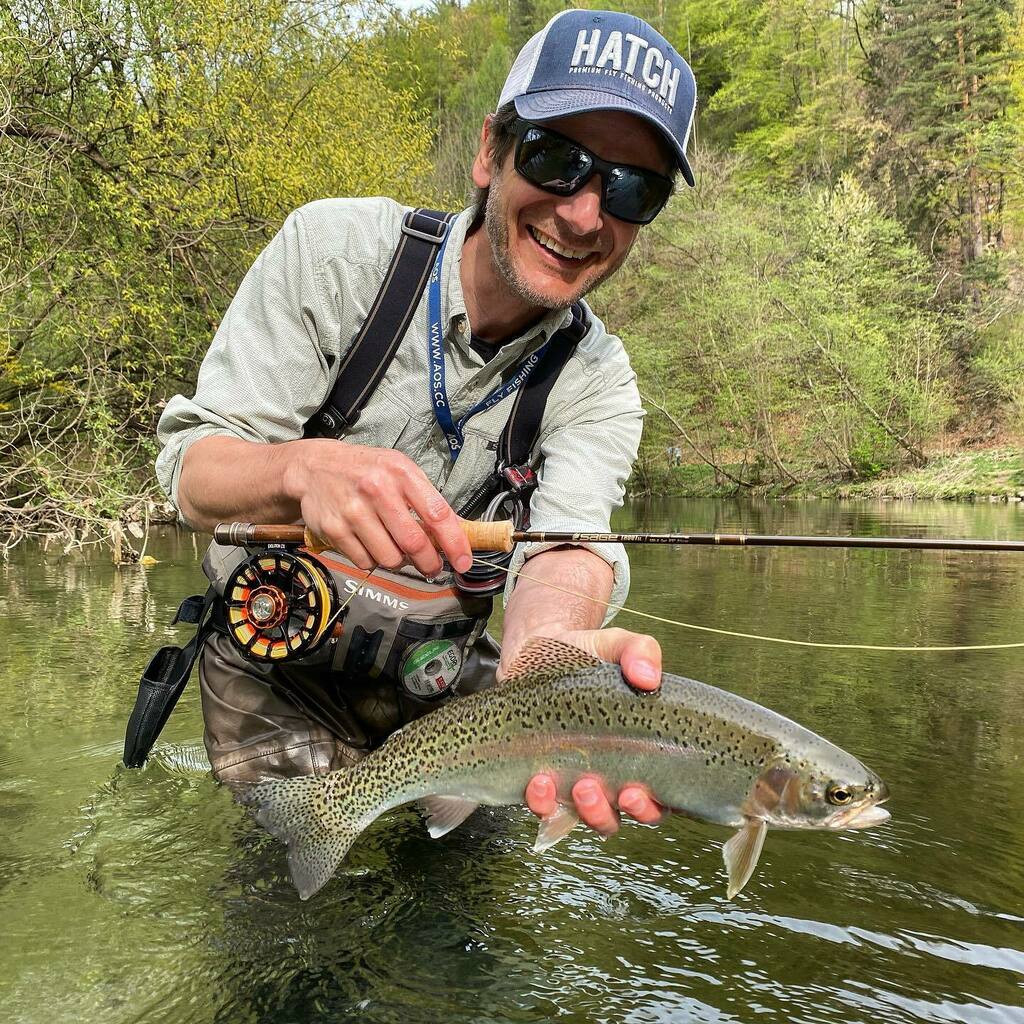 aosfishing's tweet photo. Happy Fly Fishing Weekend to everyone! ☀️🐟 Time for some #socialdistancing at the river! #rainbowtrout #forelle #trota #öring #fishingmakesyouhappy #fliegenfischen #catchandrelease #itonlycountsonthefly #flytying #aosfishing #fishing #fischen #flyfis… https://t.co/WKzmIIMPpw https://t.co/pokYpZFVQg