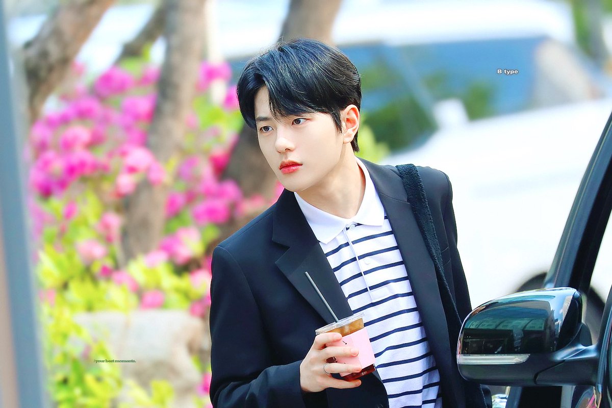B_typz's tweet photo. 나의 봄의 이유 #보민 #골든차일드 #최보민 #오늘의보민 https://t.co/Gs8iDc55s0