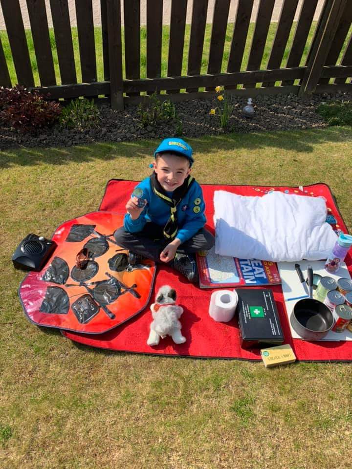RosythScouts's tweet image. If you were stuck on a desert island (or self-isolating!), what things would you consider essential to survive? Scouts at Homeboree - Virtual Camp are deciding through a scavenger hunt ##Homeboree2020