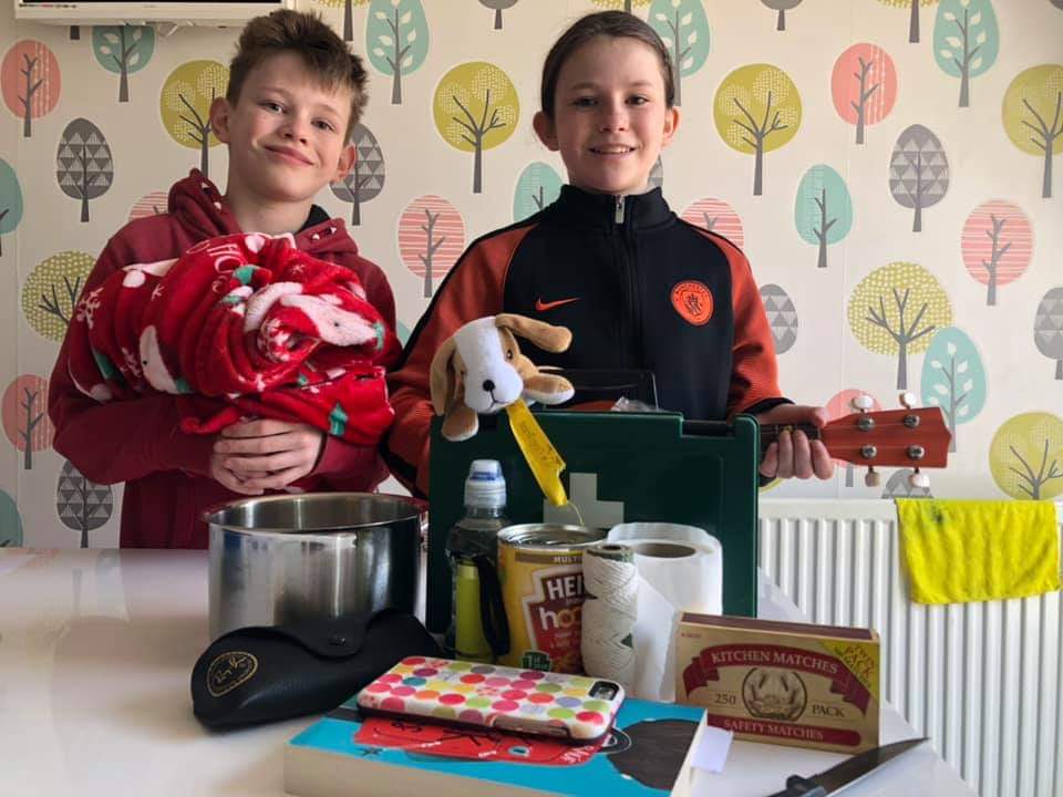 RosythScouts's tweet image. If you were stuck on a desert island (or self-isolating!), what things would you consider essential to survive? Scouts at Homeboree - Virtual Camp are deciding through a scavenger hunt ##Homeboree2020