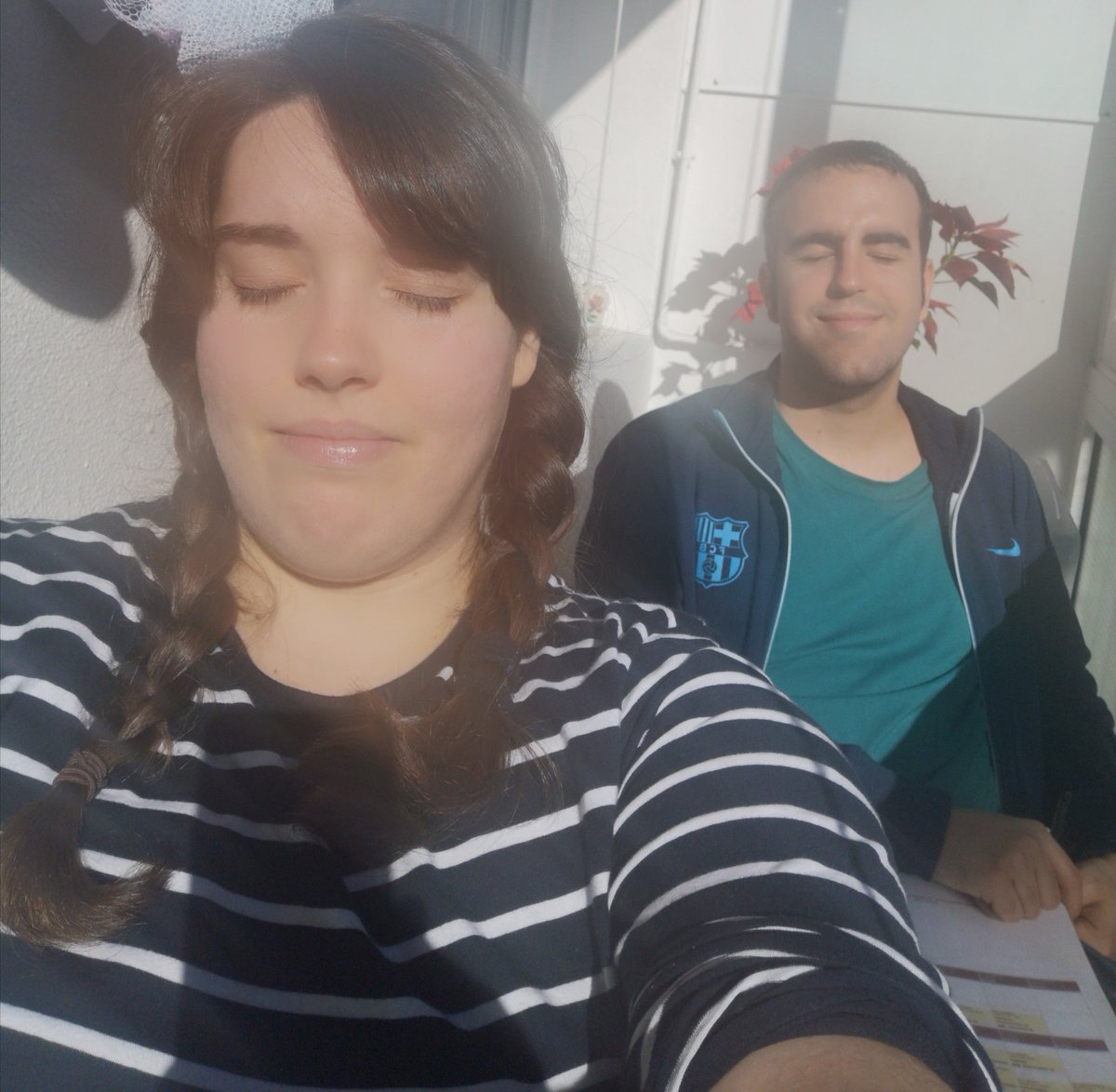 Lau_SeRo's tweet photo. Confinament dia X... Disfrutem fel solet! ❤️🌞 https://t.co/DI492iwjBz