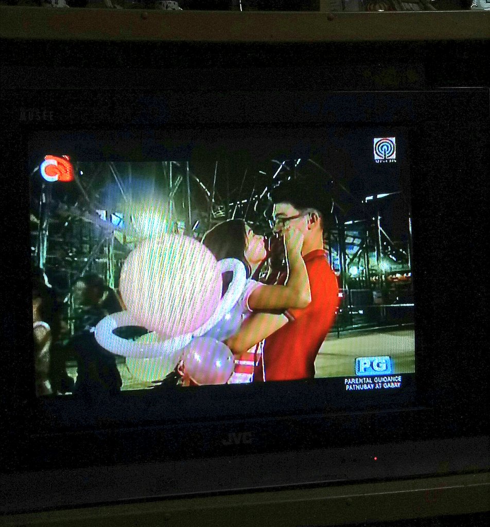 I LOVE YOU, I LOVE YOU, I LOVE YOU
<a href="/InigoDPascual/">inigo 💎</a> <a href="/MissMarisRacal/">Maris Racal</a> 
Sana may part Two.. Beke nemen hehehe

#MMKLoveTeam