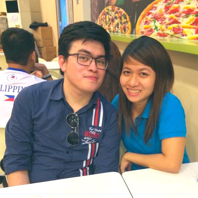 Salamat sa panonood kahit replay! Ito yung actual picture nung surprise uwi. 😅 #MMKLoveTeam Sana matuloy na ang kasal hahaha 😂