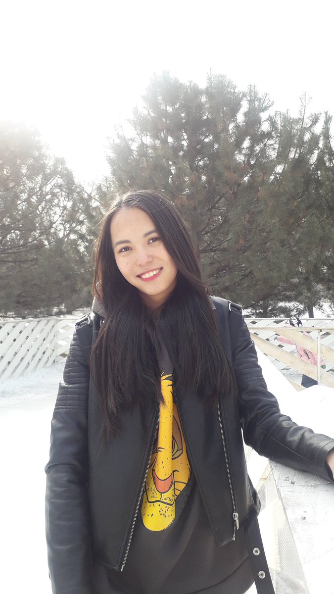 tae_mali's tweet photo. @ntl_twt2 Хыыы не часто фоткаюсь, на обычную камеру, первые 2 с снэпчатом фотал��сь, остальные 2 без каких либо эффектов,(отправила 4 что бы вы увидели отличие,типо ожидание и реальность пхпх) хочу быть как все другие арми, красавицы(((( https://t.co/RwY3emZoXn