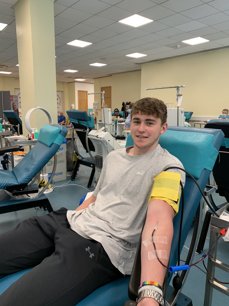 It’s important to remember that giving blood is still essential travel! Stay home + donate blood to support the NHS💜 #keepdonating @giveblood4good