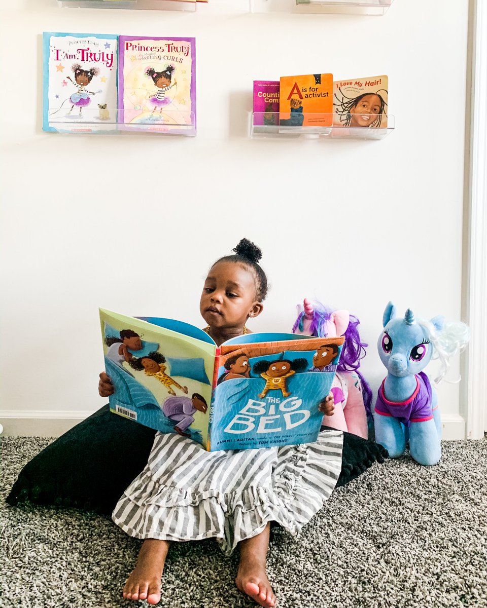 jambobooks's tweet photo. Saturdays in are for kicking back with a good book! #kidlit #WhyIJambo https://t.co/YSXNBMdNHo