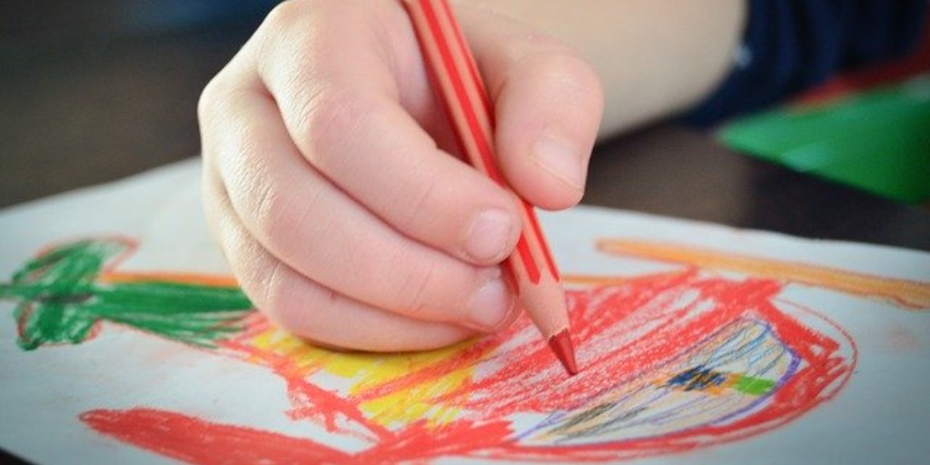 Looking for some fun family activities? Enjoy storytime with 
<a href="/Booktrust/">BookTrust</a>'s free online books and videos, play games, win prizes, test your knowledge in their book-themed quizzes, or even learn how to draw some of your favourite characters 📚👇
booktrust.org.uk/hometime