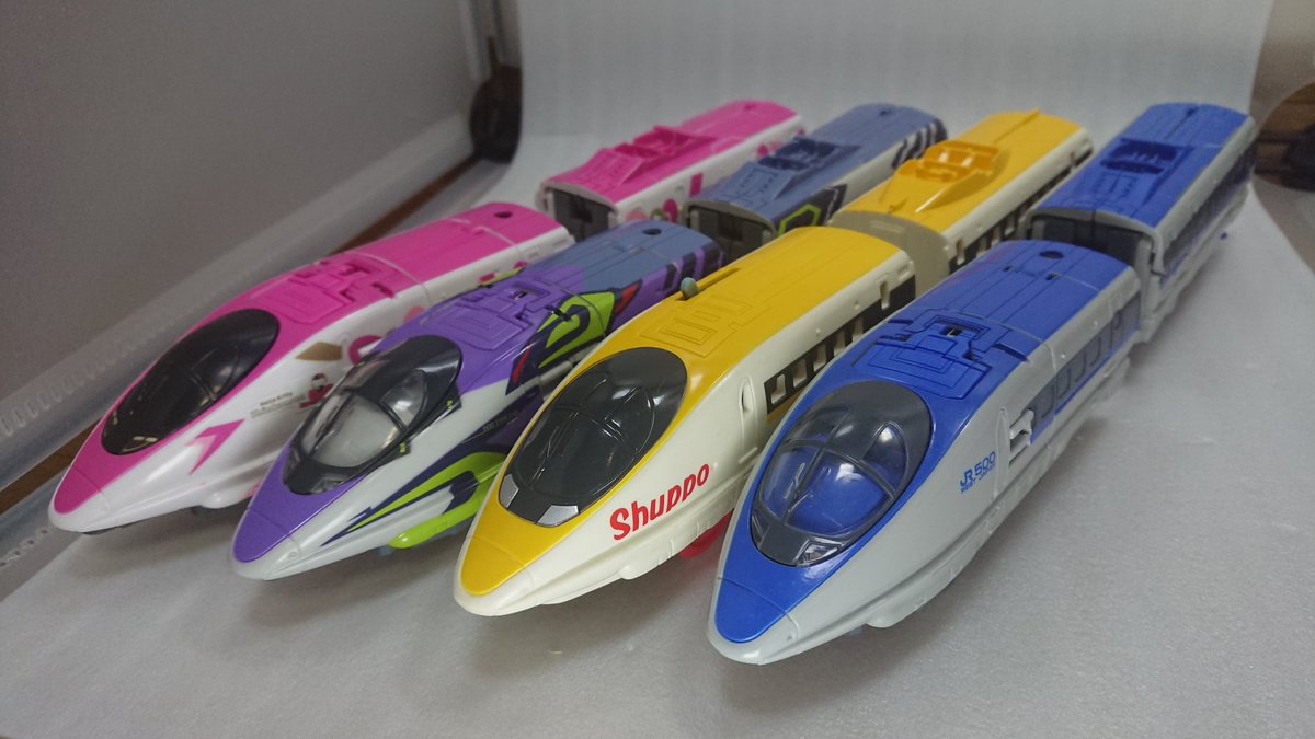 プラレール500系新幹線四天王。