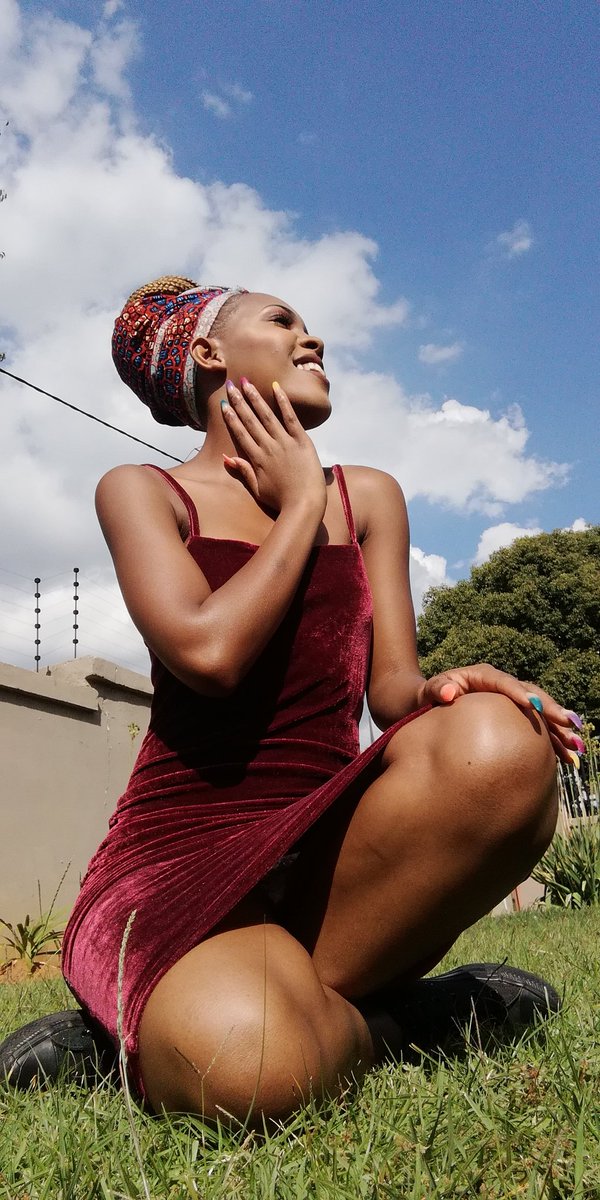 MakhubeduN's tweet photo. Dressed up to go no where🤣❤️❤️ https://t.co/H4frJcV4H7