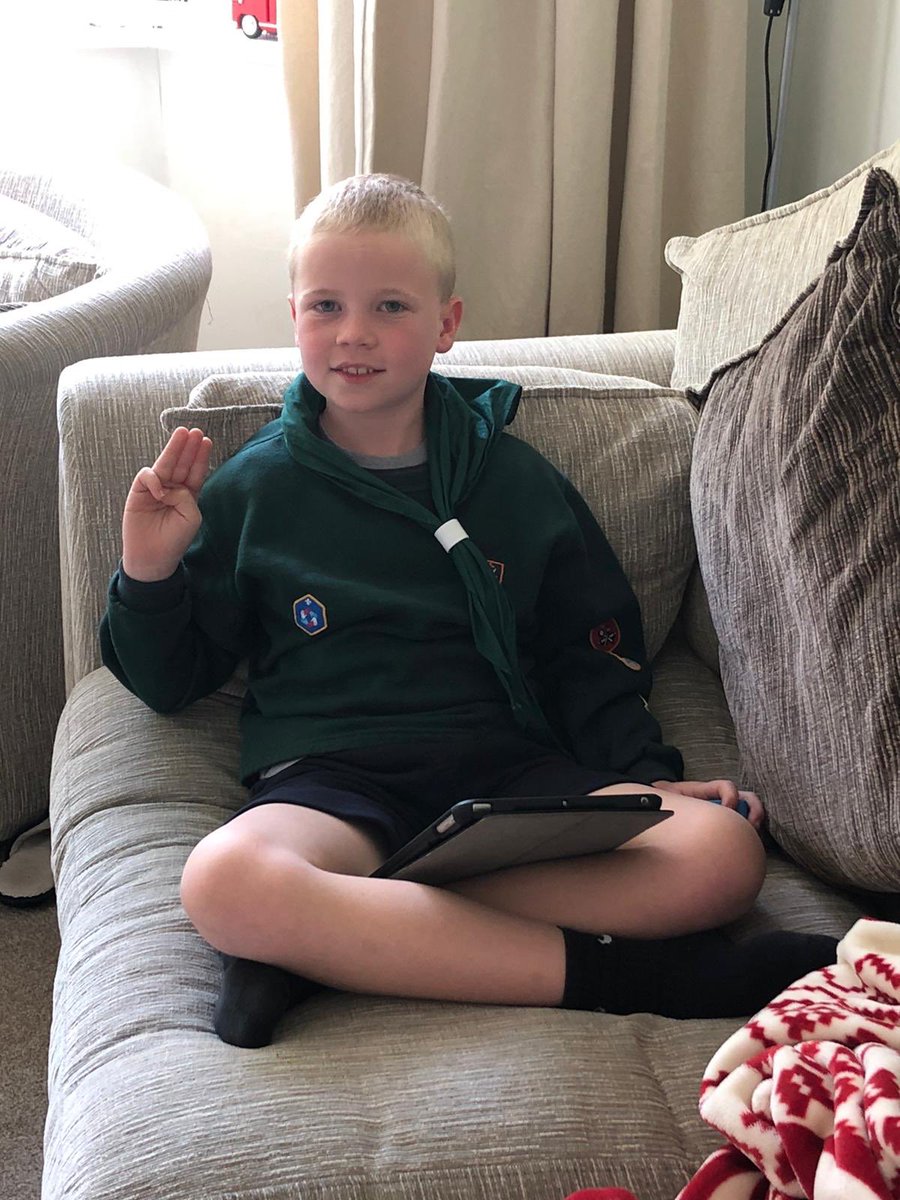 10th_Crosby's tweet photo. We had a great time joining in with St George’s Day Live. Here are some of our young people renewing their promises🤩 https://t.co/L7Cc4Iq9Xt