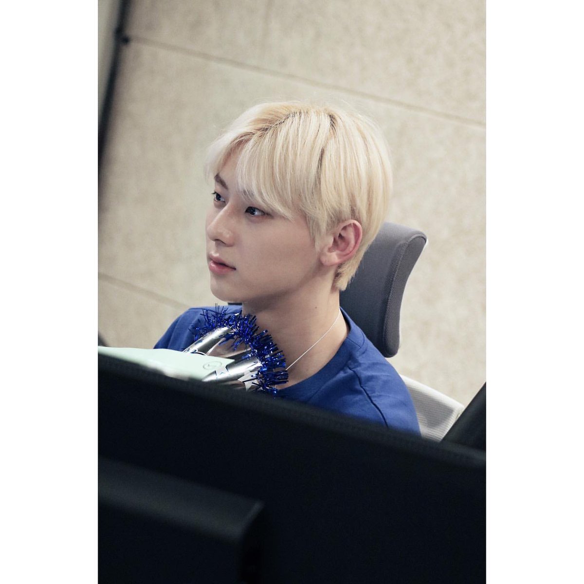 _at_daybreak__'s tweet photo. 즐거웠어요! 

https://t.co/ZLDEEHJneQ
#황민현 https://t.co/6hBCInKFLu