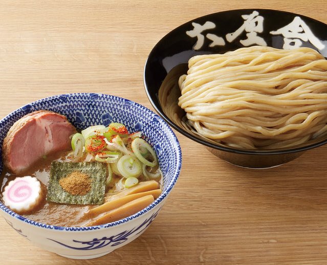Uzivatel 次念序 Na Twitteru Https T Co 9hwtggzca1 六厘舎つけめん通販は 写真は六厘舎つけめん と次念序味玉つけめん 初の横並び写真
