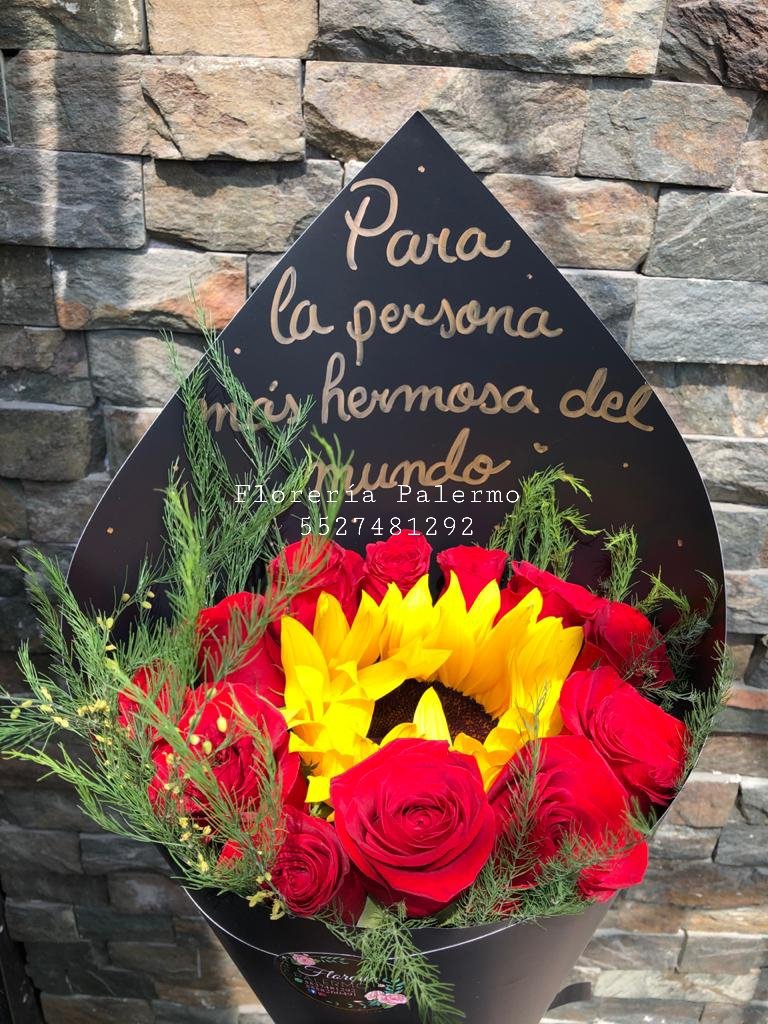 FloreriaPalermo's tweet image. Detalles que enamoran 😍
Dile cuanto la amas con un hermoso detalle $200 al 30 de abril  Envíos CDMX #QuedateEnTuCasa nosotros las enviamos. #ramoderosas #girasol