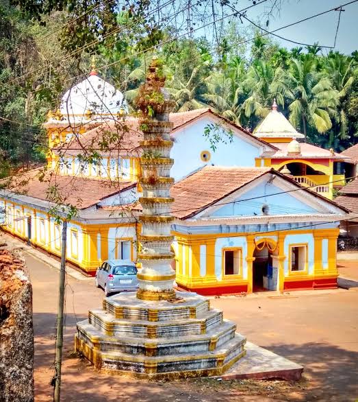 Some common  #GawdSaraswatBrahmin GSB surnames are Pai, Shenoy, Kamath, Shanbagh, Baliga, Kamath, Bhat, Joshi, Mangeshi, Mallya, Nayak, Hegde, Rao, Prabhu, KiniSome famous GSB temples in Goa includeRamnathiShantadurga MhalsaDamodarNageshiMangeshi*Fin.15/15