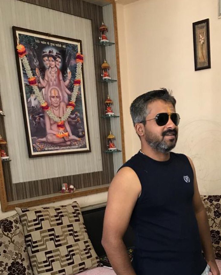 DDurugkar's tweet photo. @SaurabhThukral7 @VijayTalla4 @amkedar77 @girimallya @manojsaxenaIN @arghyadas06 @AmleshR @DrHemabajaj @Akshay25420088 @Lou_M_StGermain @AryaRoopen @pinjala Haaa !! 👏👏
1. Continuing to Read
2. Continuing Yoga & Meditation
3. Getting obsessed only where I-have control
4. NO 🛑 Overthinking
Challenge Accepted #mylifechallenge https://t.co/gdGT0BxEYd
