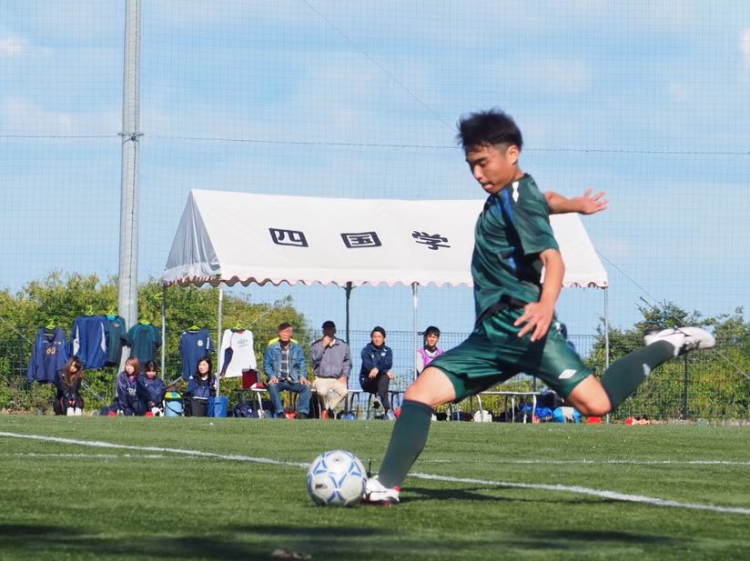 香川大学サッカー部 No Twitter 今日も新2年から2人 宮本勇汰 滝川高 Mf 香川大学が誇る天才レフティー その正確無比なキックであらゆるプレーを可能にした男 門脇正太郎 社高 Fw 四国トップレベルの爆発的スピードと強心臓で相手のゴールを狙う超スピード型 香川大学サッカー部 No Twitter 今日も新2年から2人 宮本勇汰 滝川高 Mf 香川大学が誇る天才レフティー その正確無比なキックであらゆるプレーを可能にした男 門脇正太郎 社高 Fw 四国トップレベルの爆発的スピードと強心臓で相手のゴールを狙う超スピード型