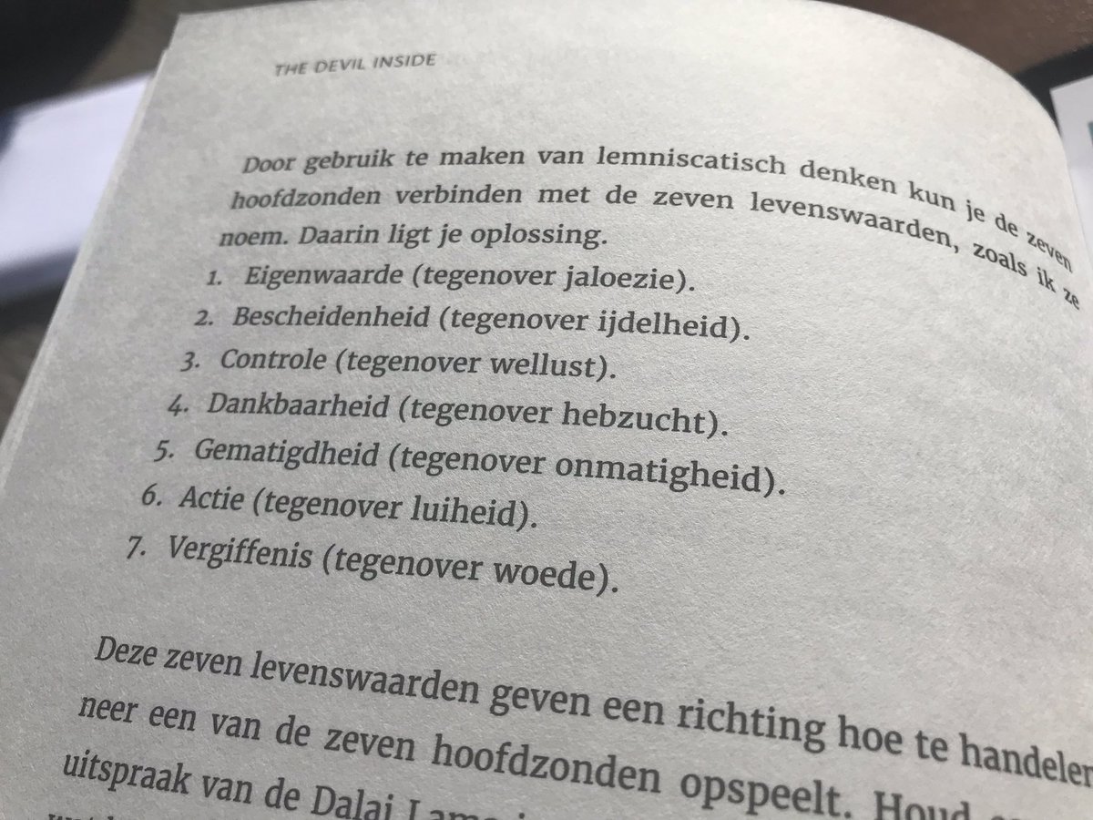 Opgaan in het nieuwste boek van <a href="/BasKodden/">Bas Kodden</a>. Dit rijtje: in de oren knopen. “In tijden van hevige turbulentie raken we vaak gestrest. Zodra je weet dat de oplossing ligt in de tegenpool weet je ook wat je te doen staat en neemt de stress af”.