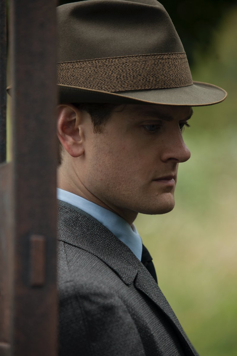 SergioKikinan's tweet photo. Kyle Soller. Incredible actor and sweetest guy. Did you know he won the Olivier award last year for his role in The Inheritance? https://t.co/bUEpZS3sKD