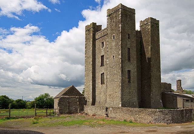 Let’s begin with Dunsoghly Castle, Dublin. Built in 1450AD, it is famed for its surviving ancient roof. The edifice is a National Monument & can be seen from the runways of Dublin Airport! Above the doorway are carvings of the instruments of the Passion.