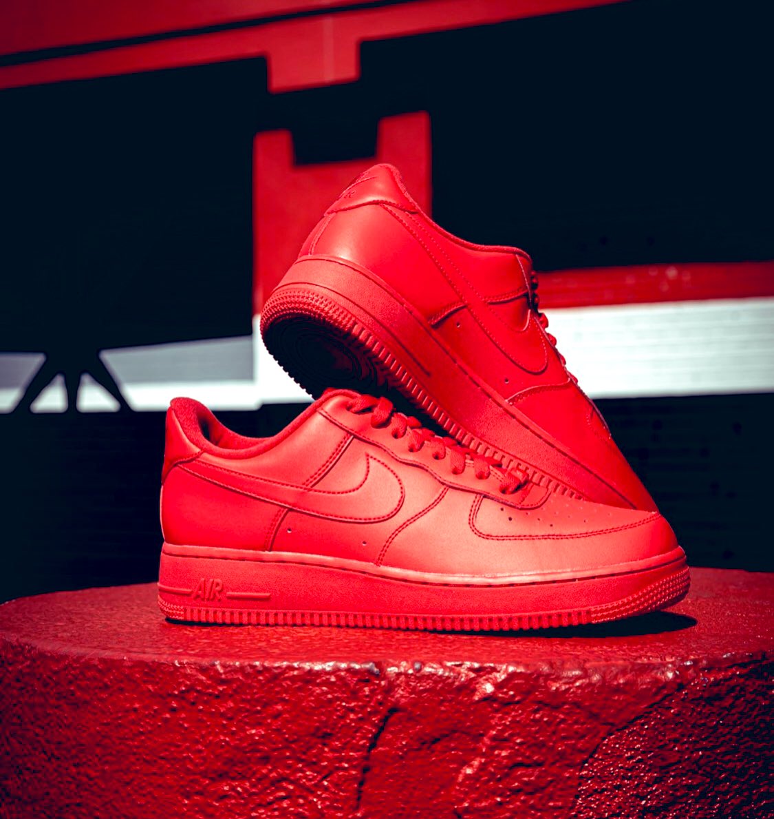 nike air force 1 footaction