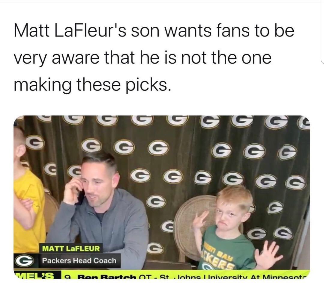 eleonbaz's tweet photo. Que quede claro quién ha tomado las decisiones. Y sí, todas terribles.
¿Un QB? Tienes control sobre Rodgers por cuatro años.
¿Un RB? Aaron Jones viene de la mejor temporada en la historia del equipo.
¿Un TE-HB? Ok, todo mal.
#NFL #NFLDraft #NFLDraftesp2020 #NFLxFOX https://t.co/b5PlQH8eNV