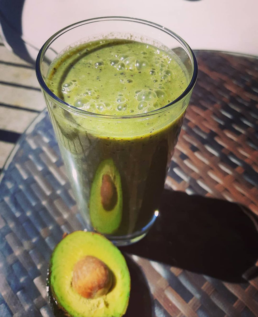 drlstethem's tweet photo. Saturday morning shake 🍵🌞😁🥗
-
-
 #shake #smoothie #celery #avocado #blueberries #kale #banana #almondmilk #oranges #vitaminc #healthybreakfast #tasty #saturday #saturdaymorning #healthybody #healthymind #healthyfood #healthylifestyle #sunny #weekend #torontochiropractor #yyz https://t.co/kr1ZdpCk5w