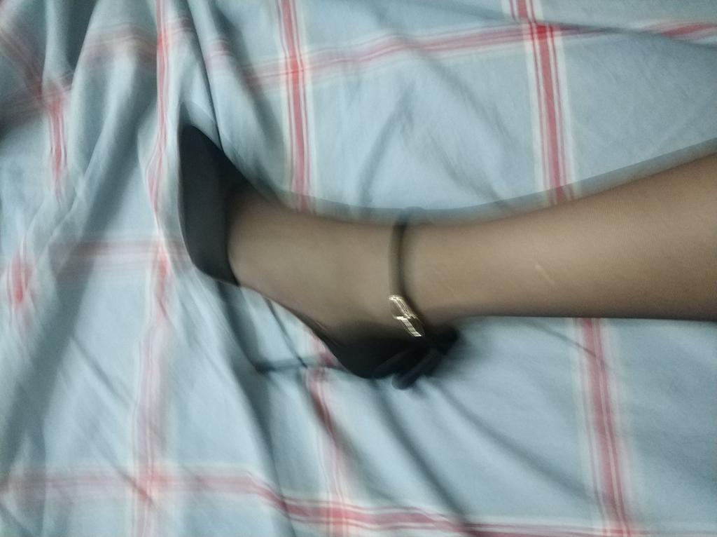cdm996012580's tweet photo. 无情的拍腿机器🙄 https://t.co/O4uEgMbKaI