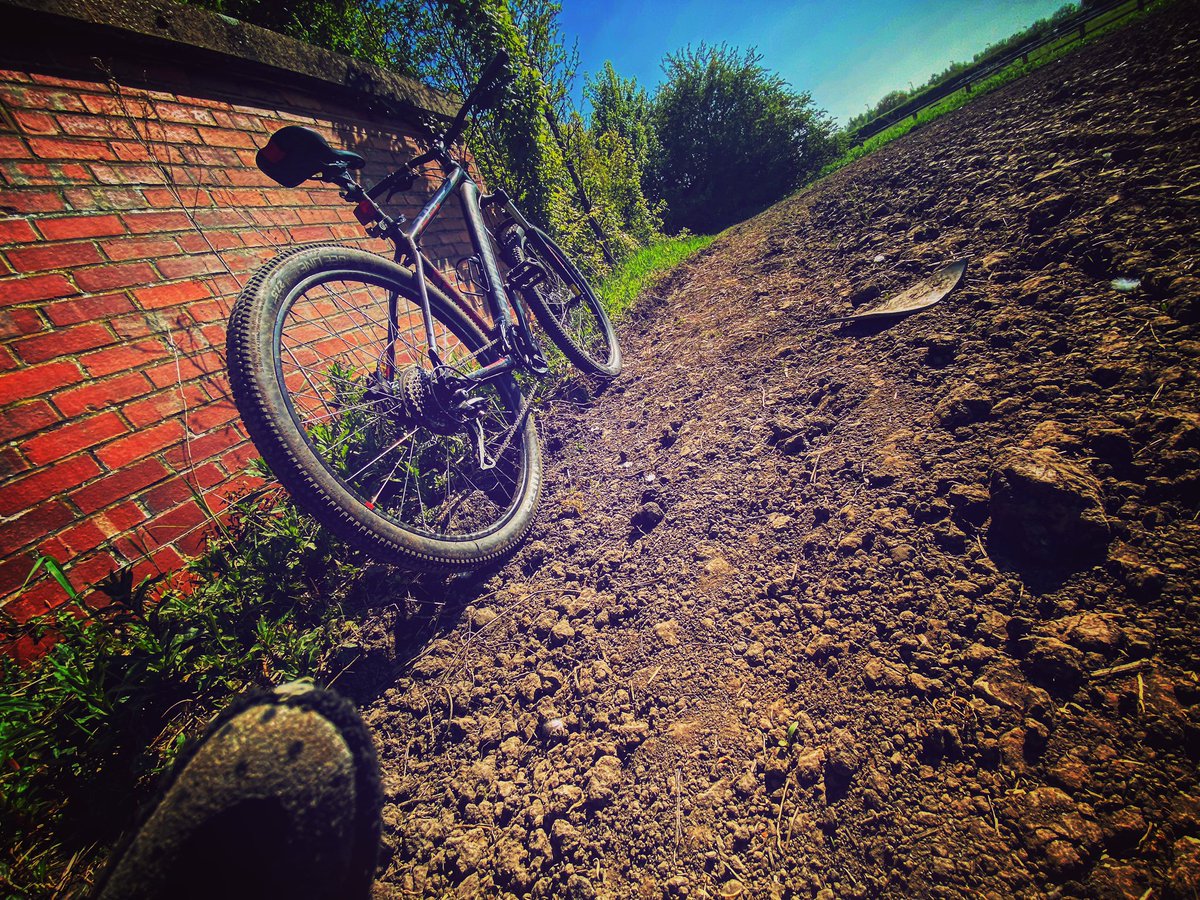 MarcusMariga248's tweet photo. It was a good bike ride cleared my head whilst listening to @yelyahwilliams  new song https://t.co/zWqjAztVVd