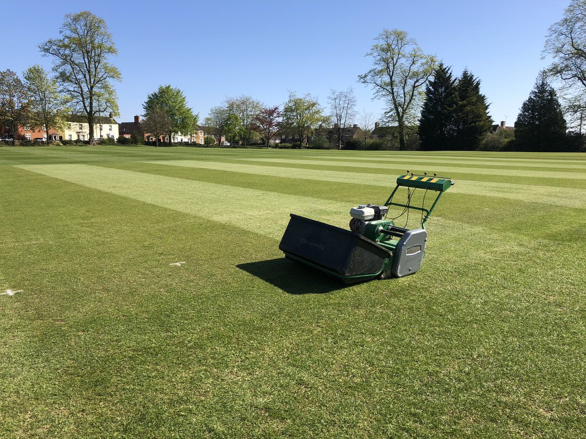 chalkie77's tweet photo. @Mfleck8 @DennisMowers @CraigHarveyNCCC Wonderful piece of kit!! @DennisMowers @TurneyGroup @antshep1 #lostwithoutit https://t.co/ThPYb04avA