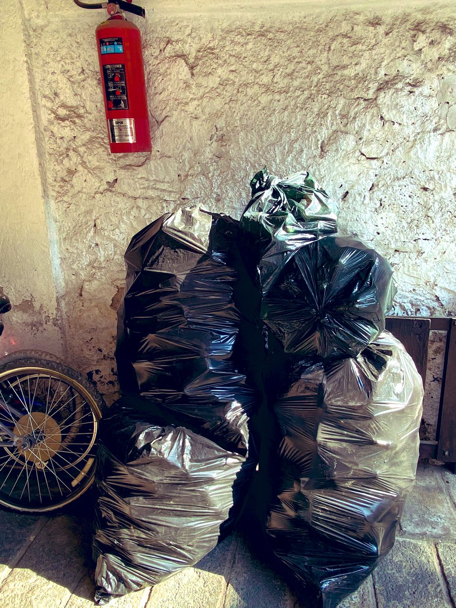 Felicidades <a href="/PROMESAiap/">PROMESAiap</a> por continuar con el programa de reciclaje “Escuela Promesa” durante la contingencia y por el gran esfuerzo de pasar a los domicilios a recoger los residuos. 
Tengo los de <a href="/aesquinca/">Antonio Esquinca</a> y míos ya listos 👍🏻 ♻️ 🌎