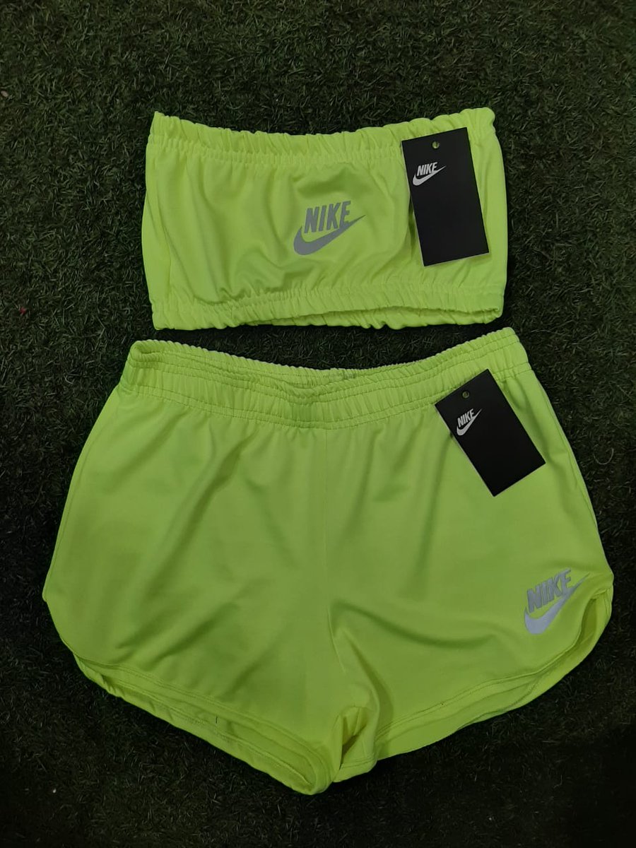 conjuntinho nike