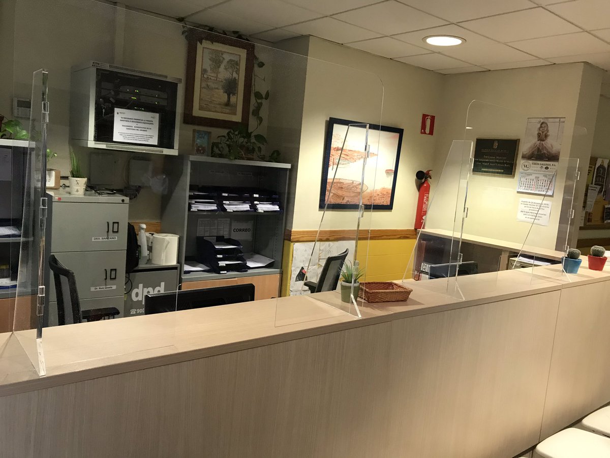 COFISAN2's tweet photo. Donación de mamparas protectoras al Centro de Salud de Santo Ángel por parte de: Promociones y Construcciones Pérez Cánovas, Cerrajeria Jara y Cofisan “ Comisión de Fiestas” #EsteVirusLoParamosUnidos #QuedateEnCasa https://t.co/TOpSZU15Co