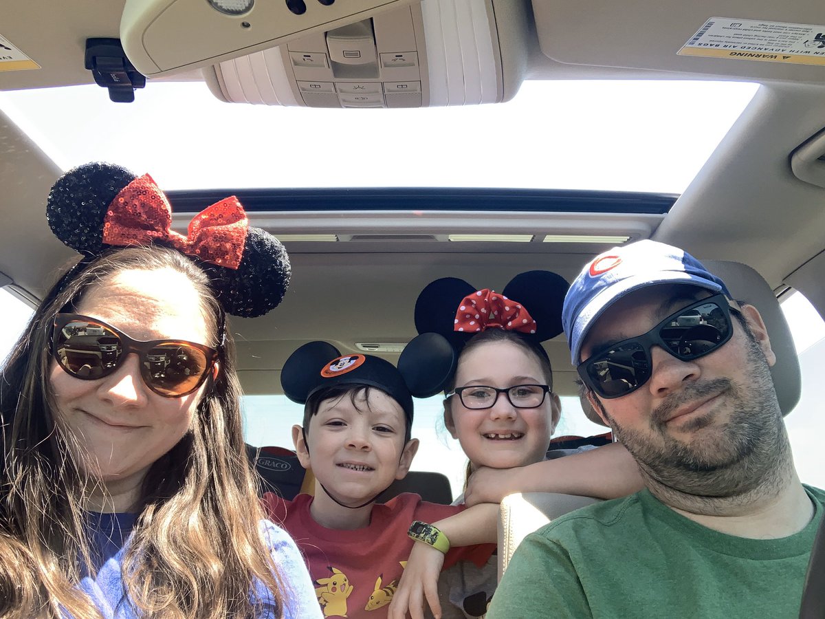 BLBerrywrites's tweet photo. Cow bells and mouse ears are ready! We’re coming for you Hudson! #TeamHudson #hudsonstrong #ParadeofCars #somegoodnews https://t.co/Vm8UDS1Go3