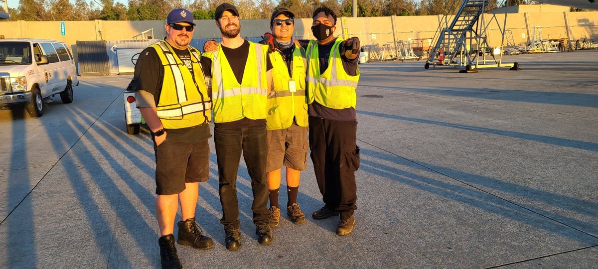 Miguelito159's tweet photo. These are my people
#UPS #upsers #EssentialWorkers https://t.co/z8kZT1IORB