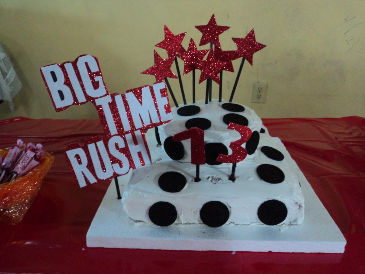 CoAbby7's tweet image. Abro hilo de fotos con un pasado oscuro.
Recuerdo que esa era mi etapa de super fan (Rusher) de @bigtimerush y la pequeña reunión que me iban a realizar por mis 13, yo quería hacerla en honor a ellos🤣🤣