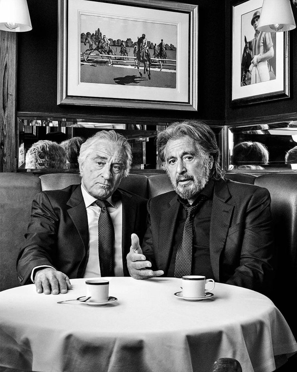 CarlosFidalgotw's tweet photo. #AlPacino cumple hoy 80 años. Y es buen momento para recordar aquellas películas que compartió, y aquellas que no, con #RobertDeNiro (izda), otro grande del cine con el que ha competido durante medio siglo por el mismo tipo de papeles. Ahí los tenéis. Café para dos. https://t.co/olwSSkzM73