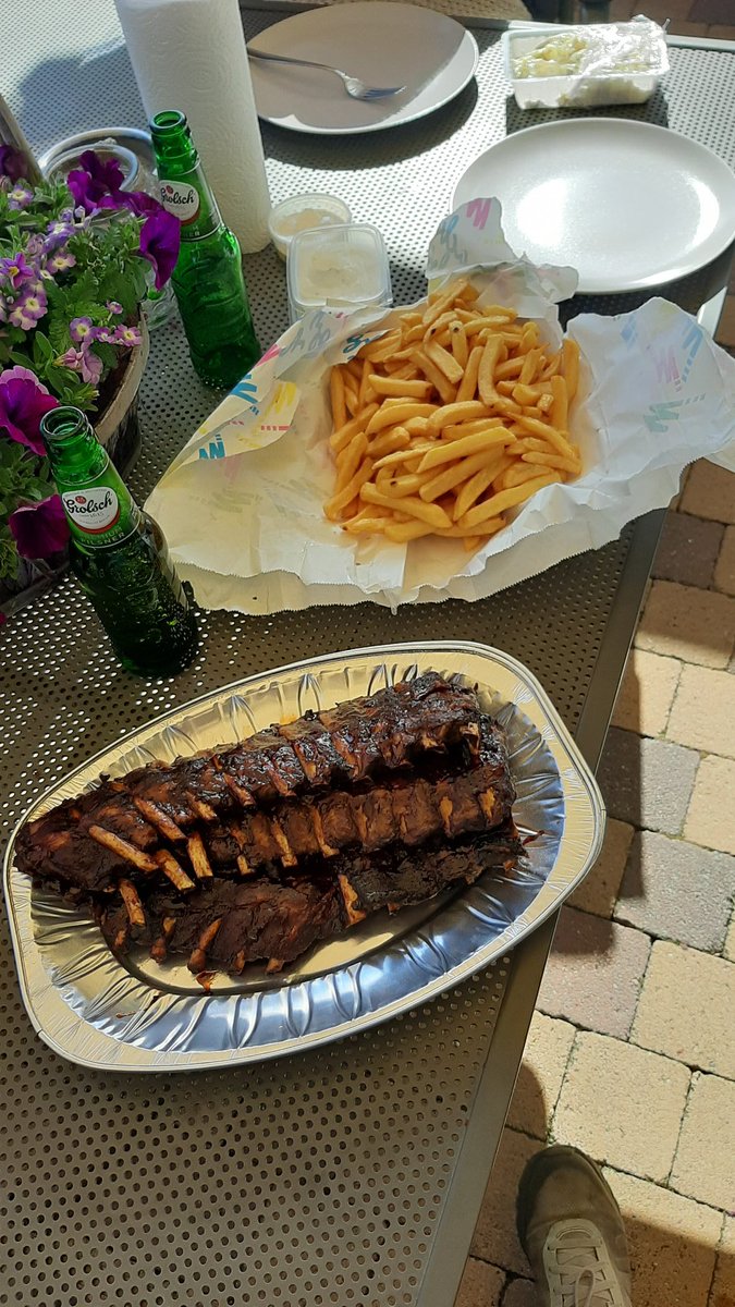 De lekkere spareribs van Arie. #gebroeders <a href="/doetinchem/">doetinchem</a> <a href="/arjanwezel/">de gebroeders</a> <a href="/kooplokaaldtc/">Kooplokaal Doetinchem</a>