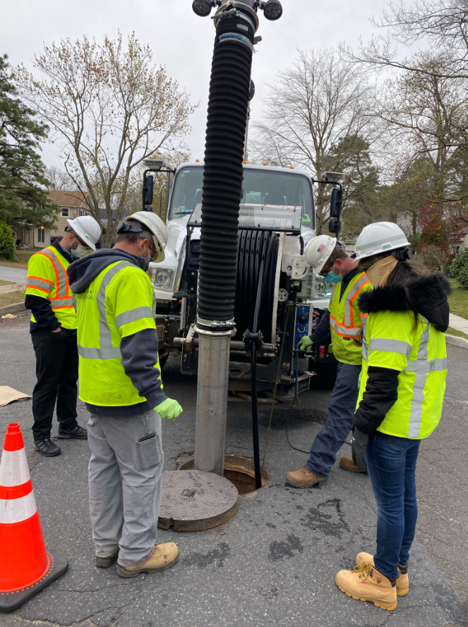 njamwater's tweet photo. We'd like to give a shout out to all of our employees for continuing to keep life flowing for our customers during these unprecedented times. Here's our crew in action in #LakewoodNJ cleaning our sewer lines. Thank you for all you do! https://t.co/TfFonLonra