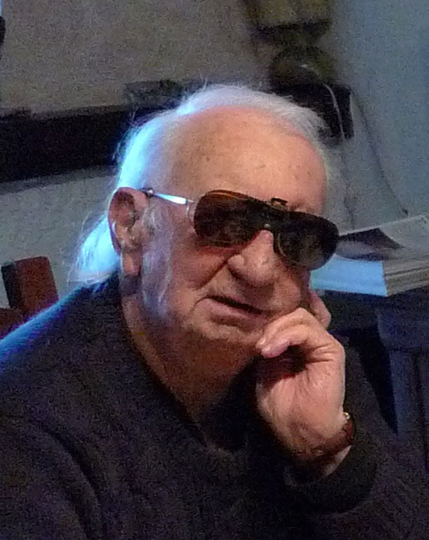 ThauInfos's tweet image. Disparition de Bernard Barraillé
Ancien secrétaire du poète Aragon, cette grande plume du journalisme, fut directeur de l’Agence de Sète du Midi Libre de 1957 à 1982 avant de créer Oc-infos,  le réseau d’informations locales  sur l'internet. montpellier-infos.fr