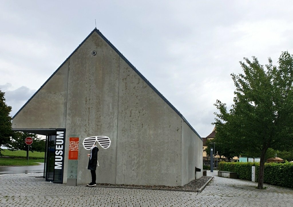 7. Now, Europe.  #ReichenauIsland. Arguably the most beautiful region in in  #Germany. Idk. It's a UNESCO world heritage site and sits in  #LakeConstance which borders several countries. Look @ this cute lil museum. Try, the caravan life, glamping, yachts... or you can herd sheep