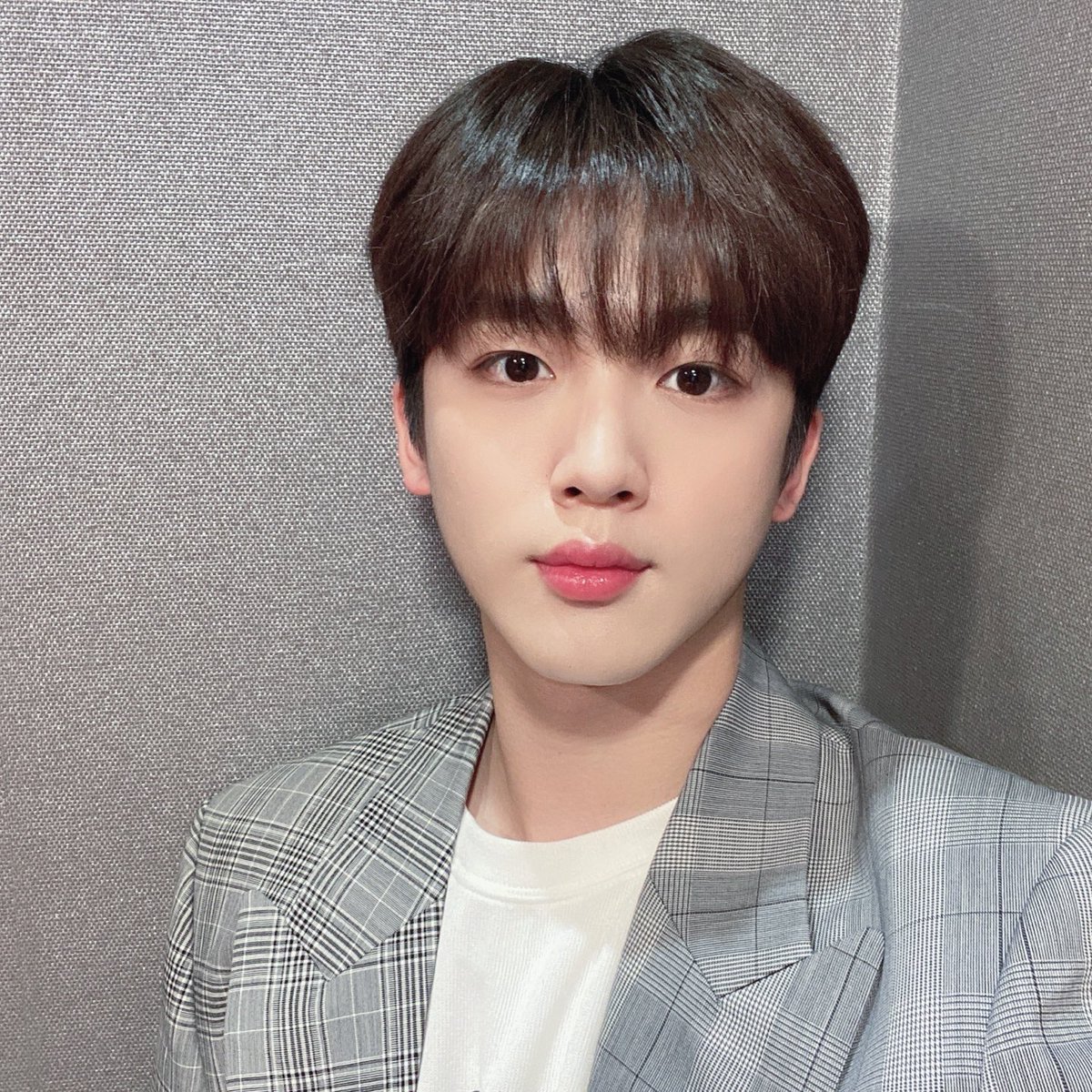 위엔터테인먼트 tweet media