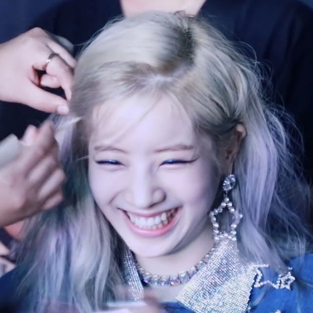 dont you just melt when dahyun smiles so wide that her eyes disappear