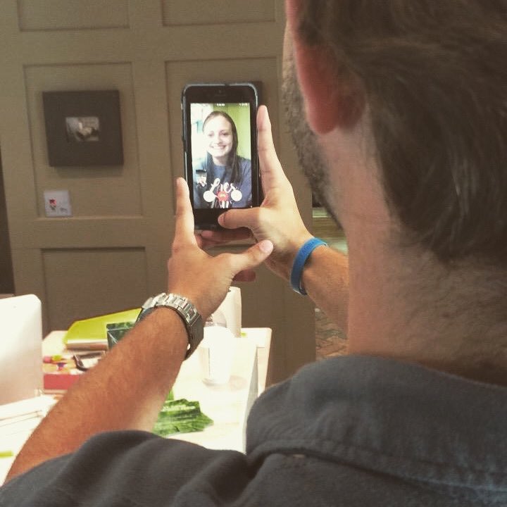 Schedule your virtual tour at the link in our bio! If you take a virtual tour and complete your digital application - you get a gift card! ❤️ Go schedule your tour NOW! ✅ 14 Students signed their Fall 2020 Lease this week and 9 of them need roommates!! #CampusQuarters