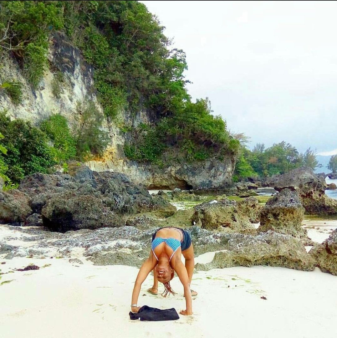 12. I need to tell you a quick story. I took this pic in  #Boracay then posted it in 2017 and captioned, "This is the Bridge to Canaan" - not in those exact words. People were ANGRY.  I'm sorry. It was supposed to be funny, but people thought I was teasing their political favs.