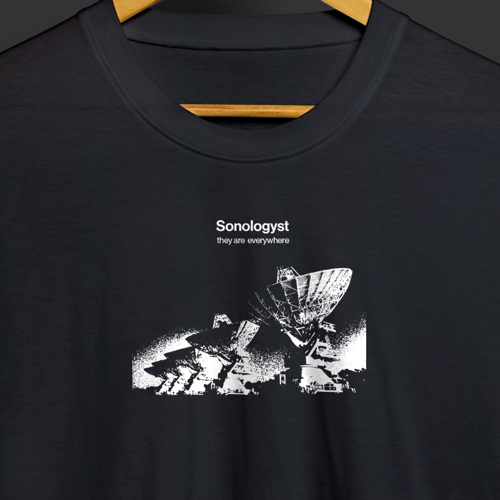 Sonologyst's tweet image. Hello friends!
Coming soon a very limited #Sonologyst t-shirt (n. 50, only black color, same price of the USG t-shirt) .
Priority to the USG members who already have the "Take Your Time" t-shirt. Please tell me if you want to book one, indicating the size below in the comments.