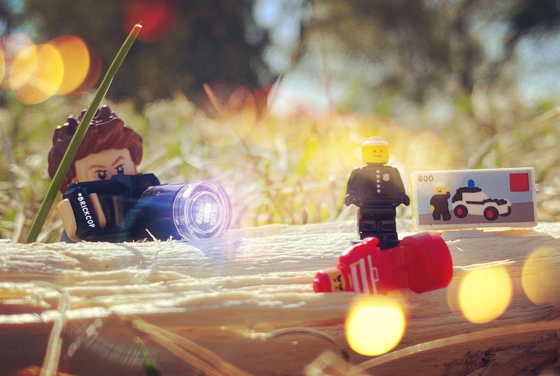 Brick_Cop's tweet photo. 👀 Actual footage of me caught in the wild... #Justforfun #SaturdayThoughts #Inception 👀 #Lego #Afol #Photography #Photo #LegoPhotography #MicroFigures #BrickCop #ThinBlueLine #Covid_19 https://t.co/n0usg5sFBz