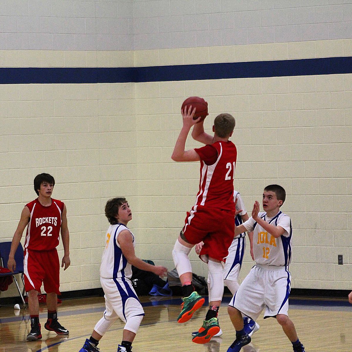 SeanBowmanPhil2's tweet image. A lot of sports for this dude.  This was our social life and family vacation time. We loved every minute of it @by_towman 💜 #almost18 #prouddad